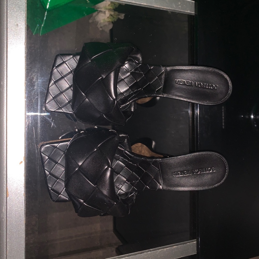 SOLD! Bottega Venetia black Lido mule - Picture 7 of 8